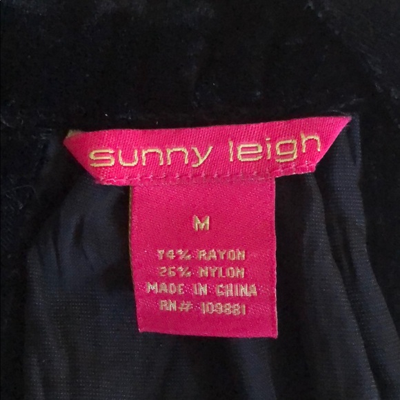( 3 for $40 )- Beautiful Black Velvet Top with pearl neck design - Picture 3 of 5